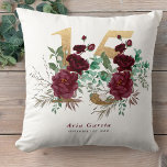 Coussin Quinceanera Rouge Rose Floral Or Numéro 15<br><div class="desc">Personnalisé 15e anniversaire coussin - beau cadeau de gardien pour célébrer la Quinceañera d'une jeune femme spéciale. Le design a un numéro or 15 orné de belles fleurs de rose rouge bordeaux, de verdure et de feuillage. Le modèle est prêt pour vous à personnaliser, avec le nom de la coing...</div>