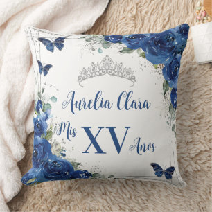 Coussin Quinceañera Royal Blue Floral Papillons en argent
