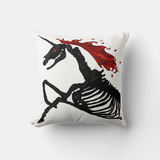 Coussin Rage - Squelette de Licorne