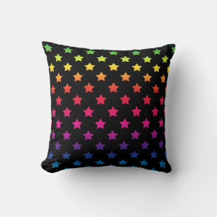 Coussin Rainbow Stars sur un Motif Arrière - plan noir