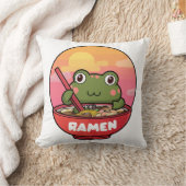Coussin Ramen mangeant des grenouilles de Kawaii (Couverture)