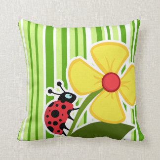 Coussin Rayures vertes ; Rayé ; Coccinelle