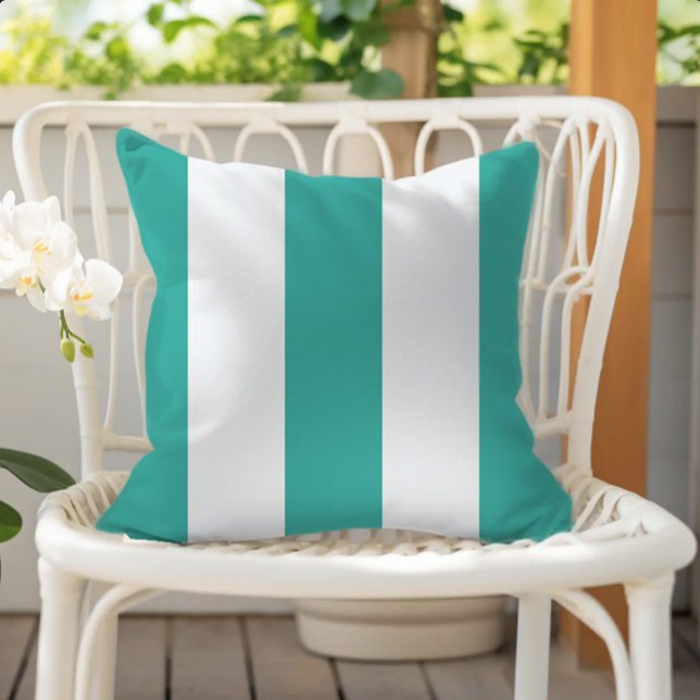 Coussin Rayures verticales de cabane turquoise et blanc (Créateur téléchargé)