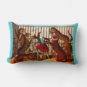 Coussin Rectangle 1874 La Reine Lion