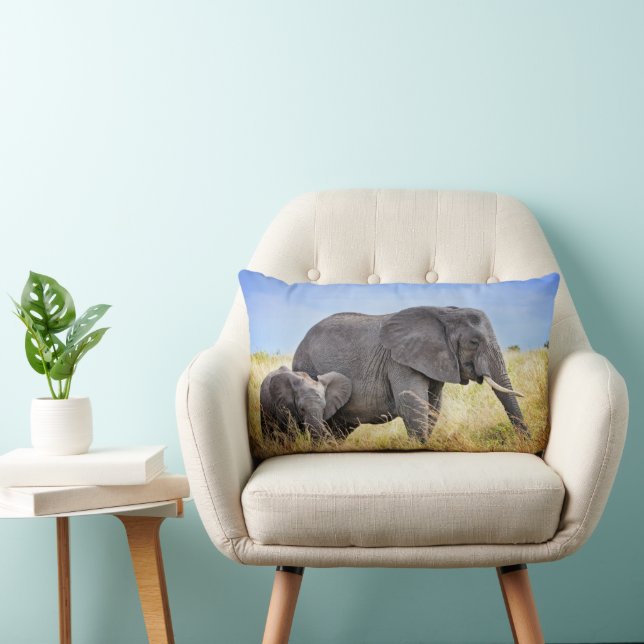 Coussin Rectangle Animaux de bébés cutest | Eléphant africain et mèr (Chaise)