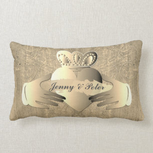 Coussin Rectangle Anniversaire de l'Ancien anneau de Claddagh 