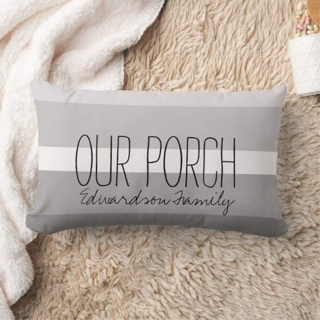 Coussin Rectangle Bandes grises rustiques Nom de famille du script P (Couverture)