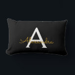 Coussin Rectangle Black Gold Girl Script Monogramme Nom Moderne<br><div class="desc">Monogramme or et noir Ajoutez votre propre nom Lumbar Coussin. Cela rend le cadeau parfait pour 16 ans,  mariage,  douche nuptiale,  anniversaire,  baby shower ou bachelorette pour quelqu'un qui aime le luxe glam et les styles chic.</div>