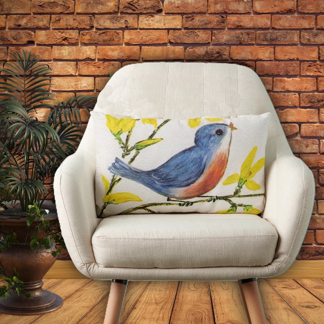 Coussin Rectangle Branche de l'arbre d'oiseaux bleu chantant mignon (Cute bluer red singing bird on branch yellow flowers on textured look white home decor pillow.)
