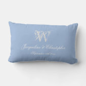 Coussin Rectangle Cadeau de mariage bleu poussiéreux monogramme écri (Verso)