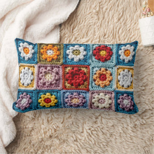 Coussin Rectangle Carrés de grand-mère au crochet fleuris colorés