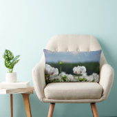 Coussin Rectangle Champ de fleurs, fleur de pavot somnifère. (Chaise)