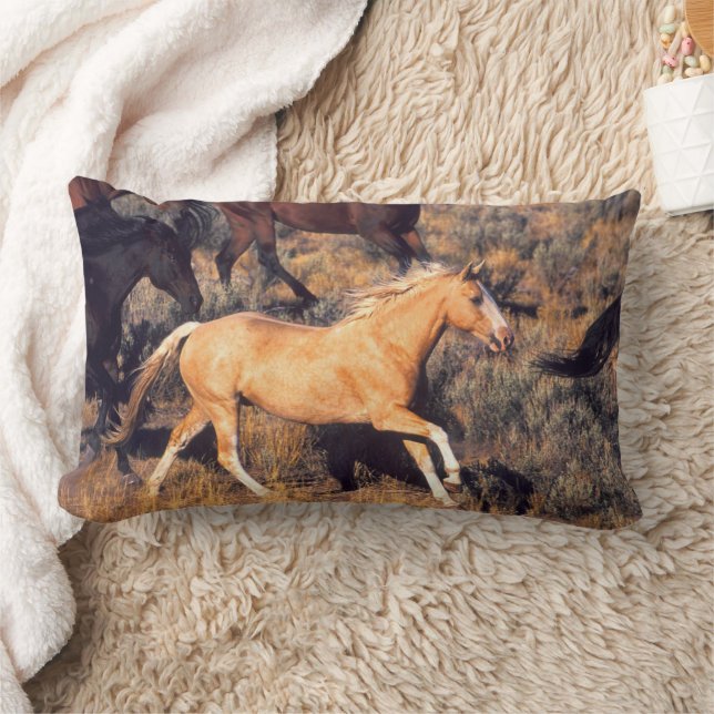 Coussin Rectangle Chevaux courant dans un ranch Ponderosa (Couverture)