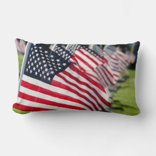 Coussin Rectangle Cimetière militaire historique avec drapeaux améri