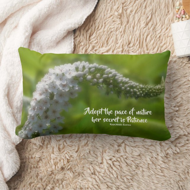 Coussin Rectangle Citation de patience Fleur blanche Inspirante  (Couverture)