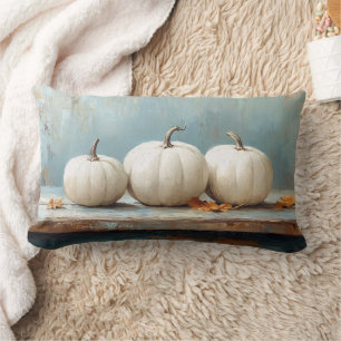 Coussin Rectangle Citrouilles blanches sur une vieille table bleue