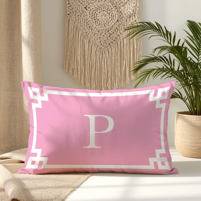 Coussin Rectangle Clé grecque monogramme rose clair et blanc (Light Pink and White Greek Key Monogram Lumbar Pillow)
