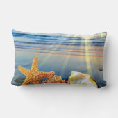 Coussin Rectangle Coquillages marins et étoiles de mer sur la plage (Verso)