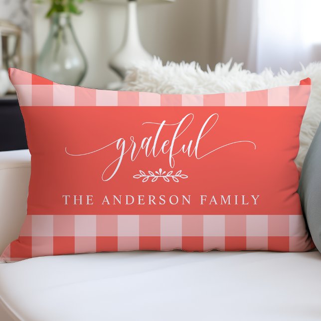 Coussin Rectangle Corail & Vérification de buffle blanc Grateful Per (Créateur téléchargé)