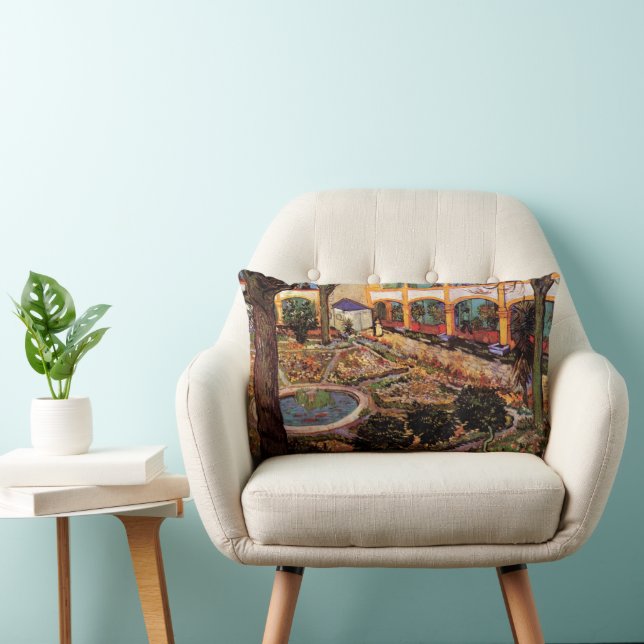 Coussin Rectangle Cour de l'hôpital à Arles par Vincent van Gogh (Chaise)