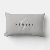 Coussin Rectangle Élégant Monogramme blanc et nom noir Lt Grey (Recto)
