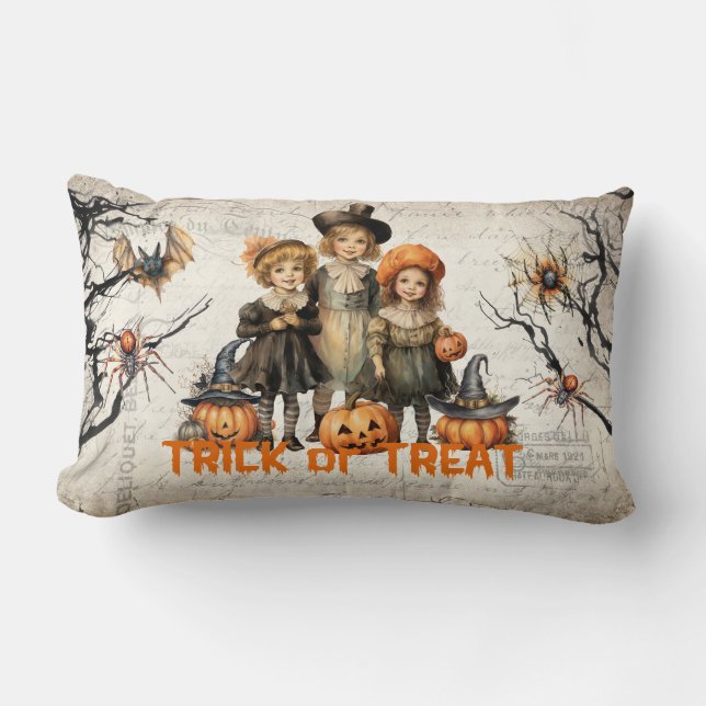 Coussin Rectangle Enfants vintages avec costume traditionnel Hallowe (Recto)