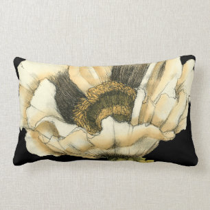 Coussin Rectangle Fleur crème de pavot sur l'arrière - plan noir
