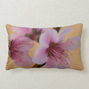 Coussin Rectangle Fleurs florales et roses sur le dos d'or de Tan