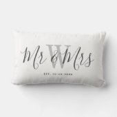 Coussin Rectangle Gris blanc moderne M. Et Mme Keepsaké Monogrammed (Verso)