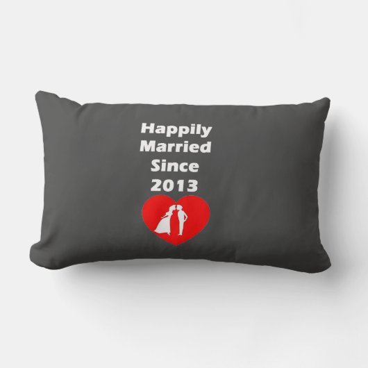 Coussin Rectangle Heureusement marié depuis 2013 (Recto)