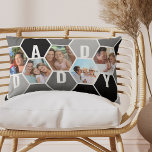 Coussin Rectangle Honeypeb Photo Collage papa ou 5 lettres Nom<br><div class="desc">Coussin photo Honeypeb - modifiable pour n'importe quel nom de 5 lettres, comme DADDY et personnalisé avec 5 de vos photos préférées, qui sont affichés comme collage photo forme hexagone. La motif géométrique en nid d'abeille est dans une palette de couleurs monochromes noir blanc et gris. Pour des couleurs alternatives...</div>
