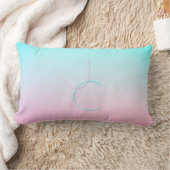 Coussin Rectangle Initiales de chevauchement modernes 2 | Rose turqu (Couverture)