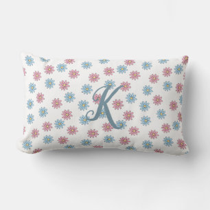Coussin Rectangle Joli Dainty Rose Bleu Daisée Fleur Floral Monogram