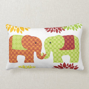 Coussin Rectangle Jolis éléphants dans l'amour tenant des fleurs de