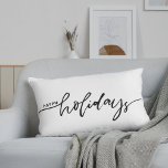 Coussin Rectangle Joyeuses fêtes Noir et Blanc Buffalo Check Plaid<br><div class="desc">Coussin lombaire décorative sur mesure avec script à main moderne "Happy Holidays" sur chèque bison noir et blanc/plaid/motif en vichy.</div>