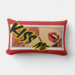 Coussin Rectangle Kiss Me Comic Pop Art