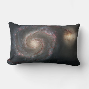 Coussin Rectangle La galaxie de Whirlpool M51 et son compagnon dans