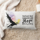 Coussin Rectangle "Là où s'achève l'obscurité, l'espoir commence." (Couverture)