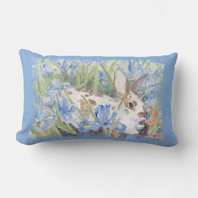 Coussin Rectangle Lapin dans des iris néerlandais bleus (Recto)