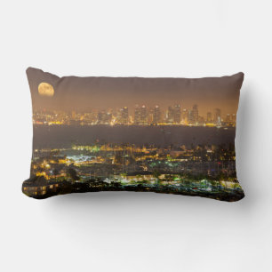 Coussin Rectangle Lever de lune sur la ligne d'horizon de San Diego