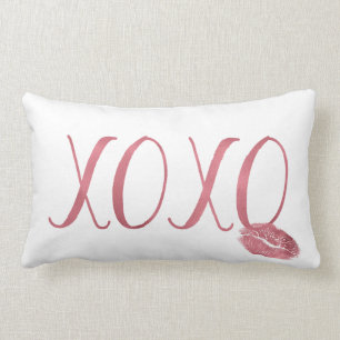 Coussin Rectangle Lèvres roses Kiss XOXO