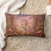 Coussin Rectangle Licorne cabriolant dans une prairie enchantée (Couverture)
