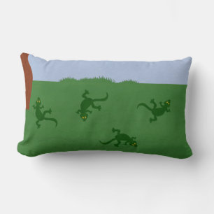 Coussin Rectangle Lizards verts en dessin humoristique en herbe