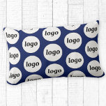 Coussin Rectangle Logo simple Motif Business Promotion Marine Blue<br><div class="desc">Un logo minimaliste simple pour favoriser la fidélité à la marque et promouvoir votre petite entreprise. Remplacez le logo par le vôtre et modifiez la couleur arrière - plan dans l'outil de conception pour customiser. Utilisez-les dans votre entreprise, hôtel, café, restaurant, bureau ou magasin, ou vendez-les ou donnez-les à vos...</div>