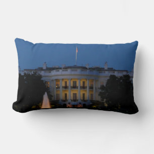 Coussin Rectangle Maison Blanche de Noël à la nuit à Washington DC