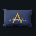 Coussin Rectangle Marine Blue Gold Girl Script Monogramme Nom Modern<br><div class="desc">Monogramme bleu or et marine Ajoutez votre propre nom Lumbar Coussin. Cela rend le cadeau parfait pour 16 ans,  mariage,  douche nuptiale,  anniversaire,  baby shower ou bachelorette pour quelqu'un qui aime le luxe glam et les styles chic.</div>