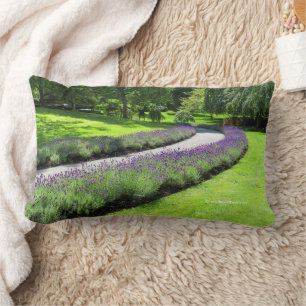 Coussin Rectangle Merveilleuse promenade de jardin bordée de lavande