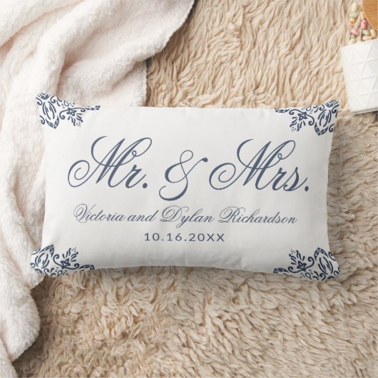 Coussin Rectangle Moderne Élégant M. et Mme Nom Newlyweds (Couverture)