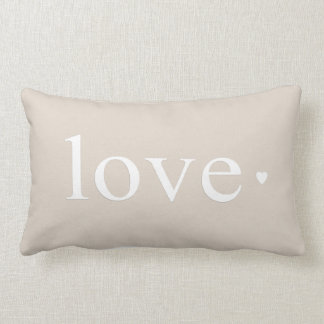Coussin Rectangle Monogramme de coeur d'amour de Taupe beige