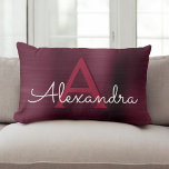 Coussin Rectangle Monogramme en acier inoxydable de Bourgogne Nom et<br><div class="desc">Monogramme en acier inoxydable violet de Bourgogne Nom et Coussin initial. Ce coussin mauve de canneberge fait le cadeau d'anniversaire parfait ou de douche nuptiale pour quelqu'un qui décorent sa chambre en Bourgogne.</div>